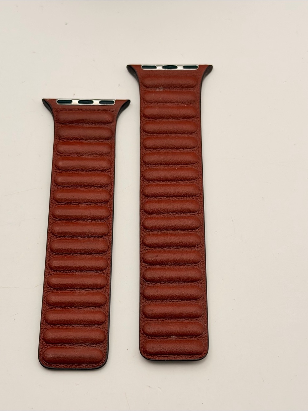 Apple Watch OEM Leather Link 39/40/41mm, Brown, S/M, very Good Condition